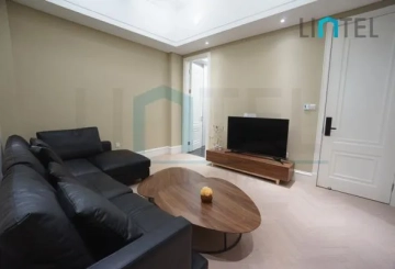 Standard Big 2-Bdr Unit Cres Asia On the Bund(2)