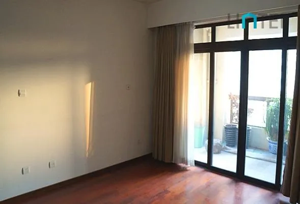 Standard Bigger 3-bdr Unit New Westgate Garden(4)