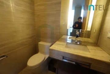 Standard C&D Type Unit Four Seasons Place(13)