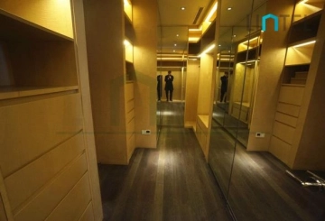 Standard F Type Unit Four Seasons Place(10)