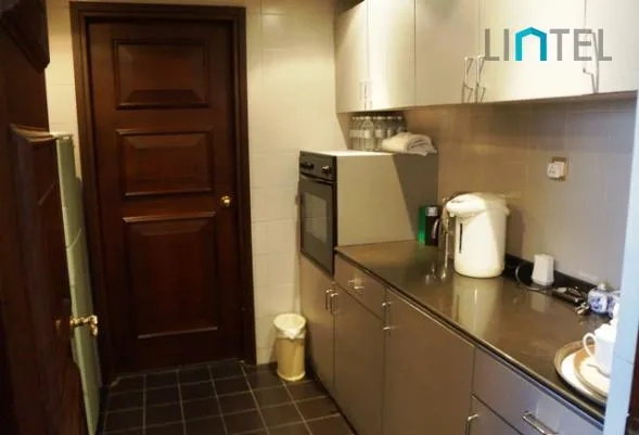 Standard Guest Suite Grosvenor House(6)