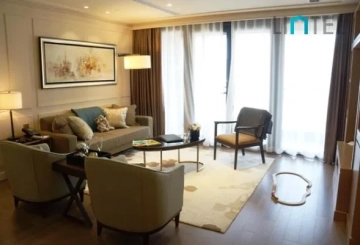 Standard Luxury 2-bdr Unit Lanson Place Aroma Garden