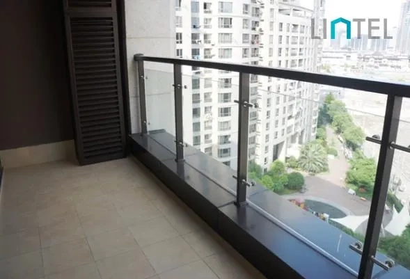 Standard Luxury 2-bdr Unit Lanson Place Aroma Garden(2)