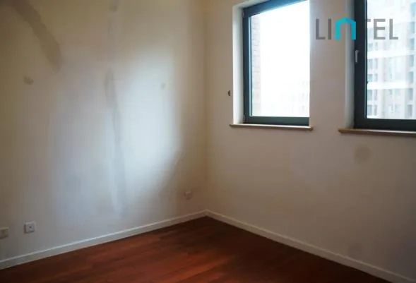 Standard Penthouse Green Court I(12)