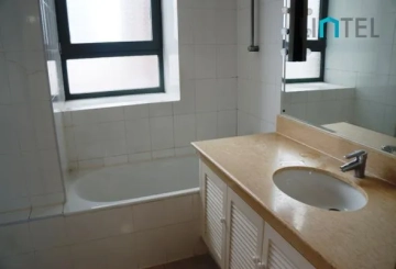 Standard Penthouse Green Court I(13)