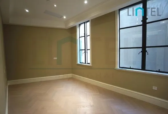 Standard Small 1-Bdr Cres Asia On the Bund(3)