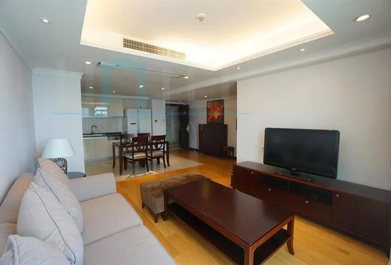 Standard Small 2-bdr Unit Jing'an Residence 8(2)