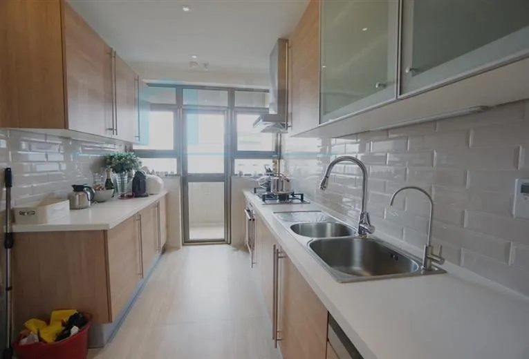 Standard Smaller 3-bdr Unit Central Residence II(7)
