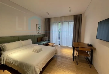 Standard Studio BASE Westbund