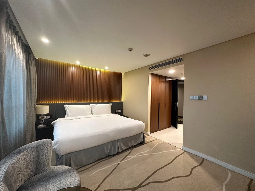 Standard Studio Executive Ascott Huaihai Road