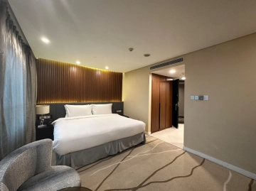Standard Studio Executive Ascott Huaihai Road