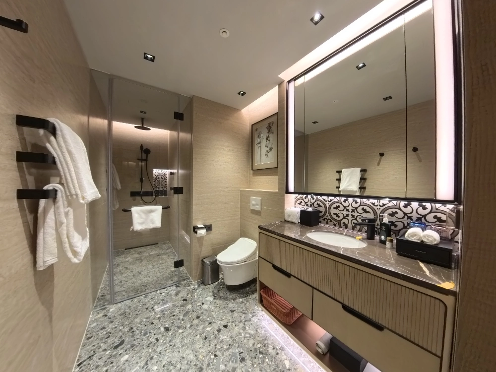 Standard Studio Haig Court(7)