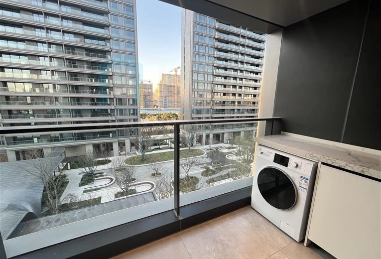 Standard Studio West Bund Central Residence(2)