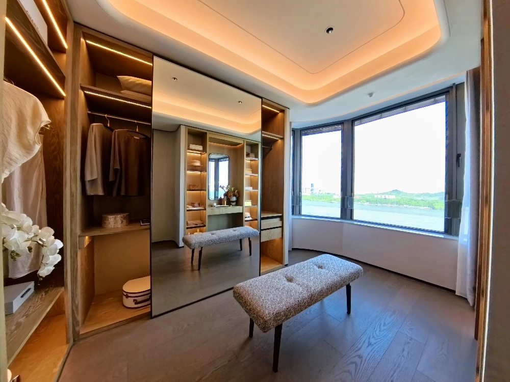 Standard Unit D 2-bdr Central Residences West Bund(13)