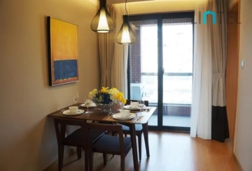 Standard big 2-bdr Unit Green Court Place(4)