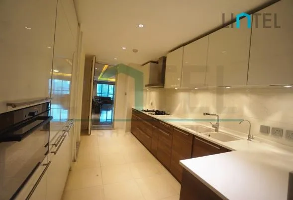 Standard big 3-bdr Unit Eight Park Avenue(7)
