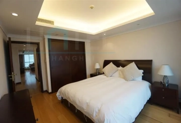 Standard bigger 3-bdr Jing'an Residence 8(17)