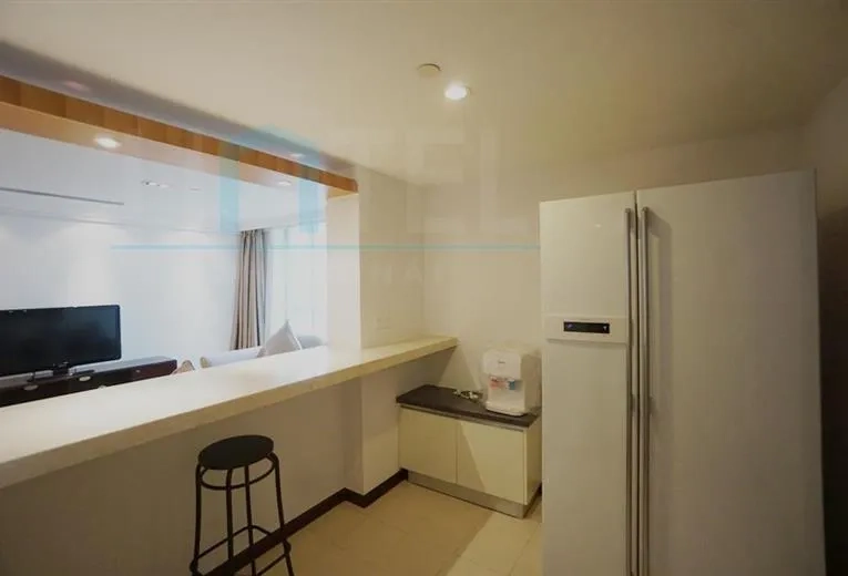 Standard bigger 3-bdr Jing'an Residence 8(7)