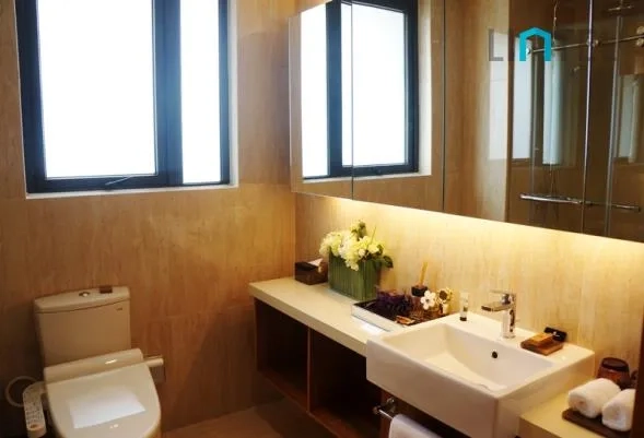 Standard small 3-bdr Unit Green Court Place(7)