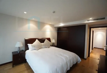 Standard smaller 3-bdr Jing'an Residence 8(11)