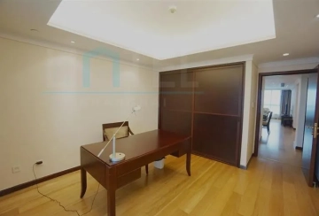 Standard smaller 3-bdr Jing'an Residence 8(13)