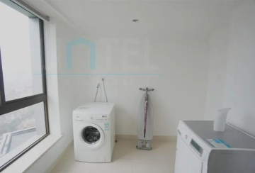 Standard smaller 3-bdr Jing'an Residence 8(14)