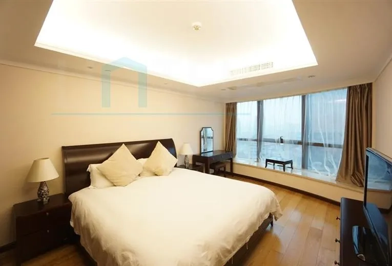 Standard smaller 3-bdr Jing'an Residence 8(7)