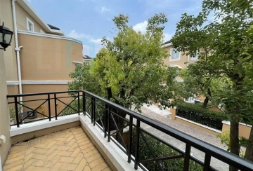 The Kensington Villa Windsor Park(14)