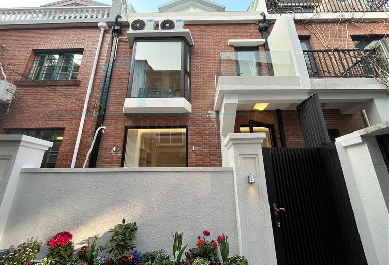 Lintel:French Concession