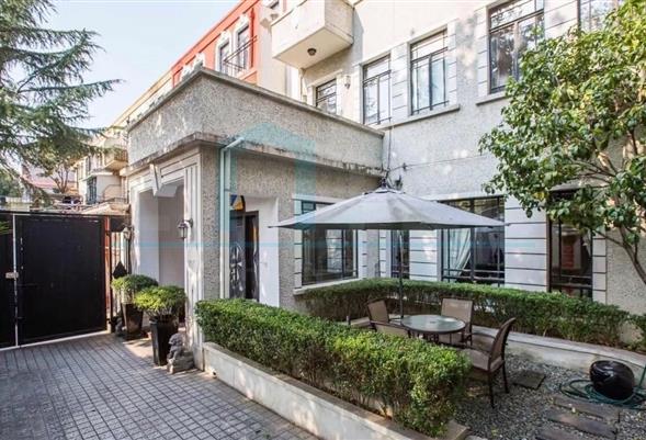 Lintel:French Concession