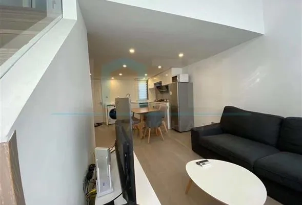 襄阳南路357弄33号2楼(2)