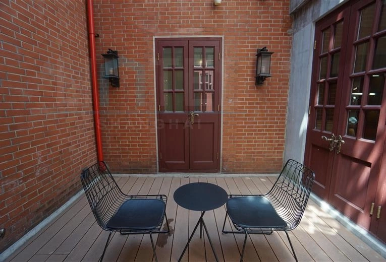 上海建业里嘉佩乐酒店206号(10)