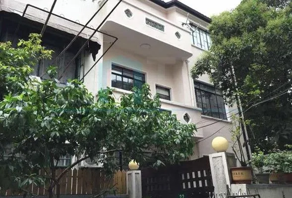 建国西路384弄22号