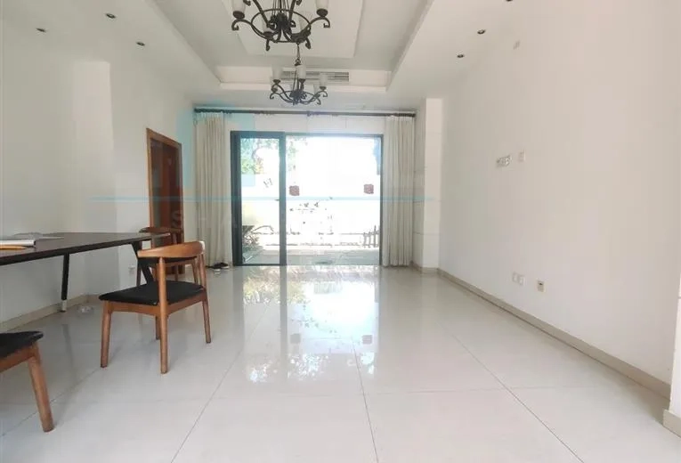 湖畔佳苑272号(3)