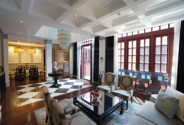 上海建业里嘉佩乐酒店310号