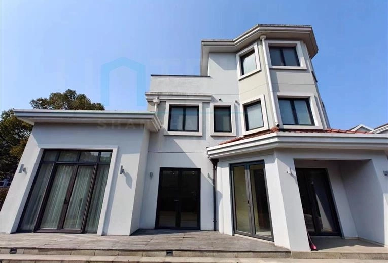 上海年华瑞生花园80号