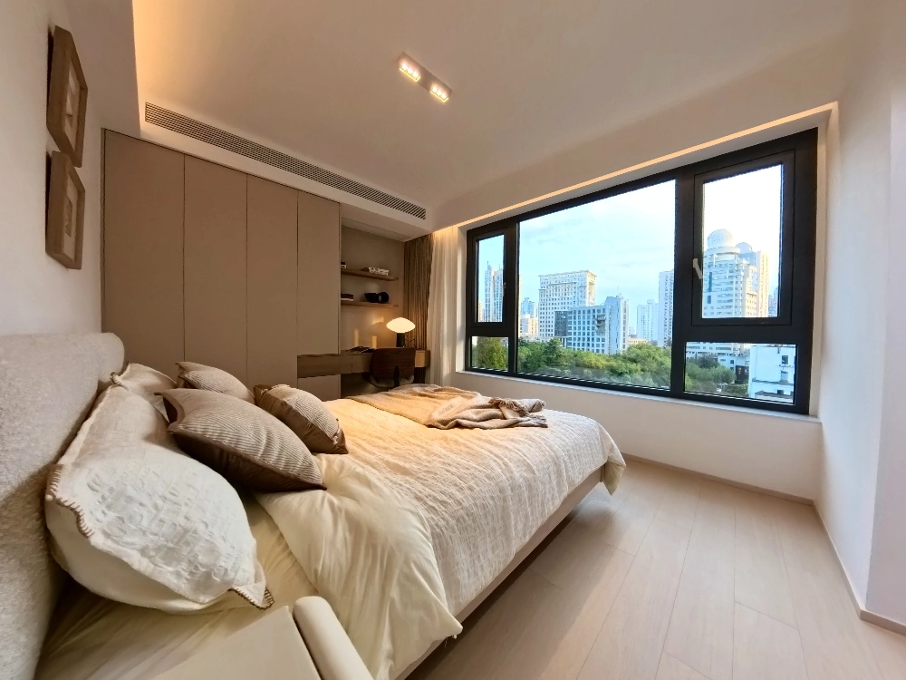 东方曼哈顿9号1004室(12)