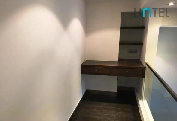 汤臣怡园4号102室(8)