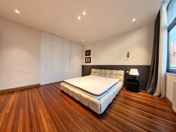 兴安路96弄102号103室(8)