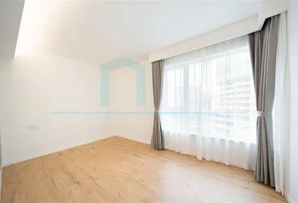 东方曼哈顿7号1201室(8)