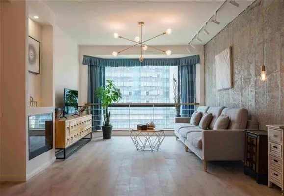 东方巴黎C号1704室