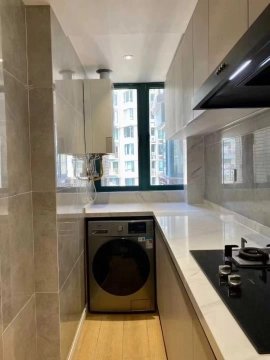 东方曼哈顿8号2303室(5)