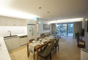 东方曼哈顿2号304室