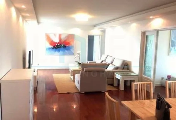 东方曼哈顿10号3206室