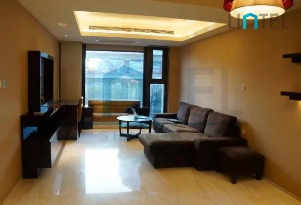 华丽家族汇景广场1号513室