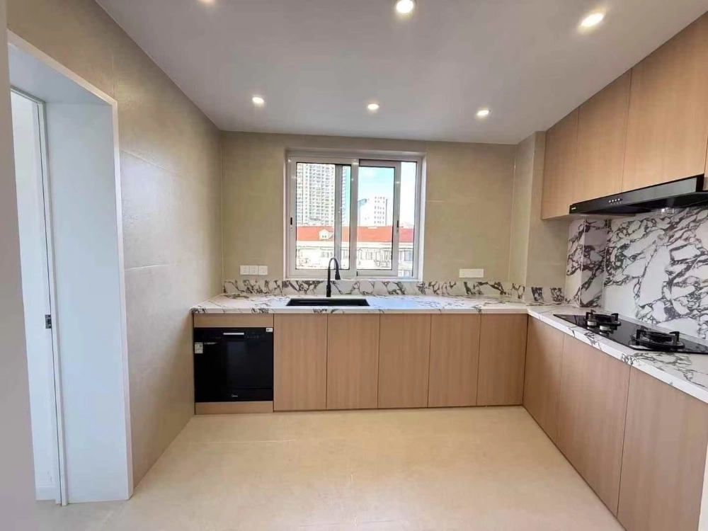 申亚新华府2号601室(6)