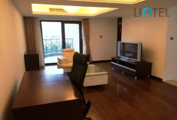 鸿丰香缇花园4号702室(8)