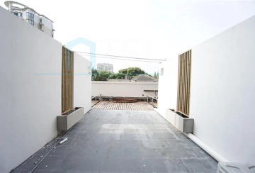 魔方公寓虹桥店带露台Studio(4)